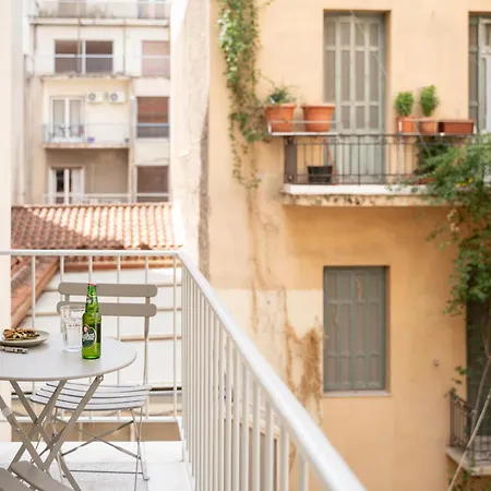 Mooeve Exarchia-2