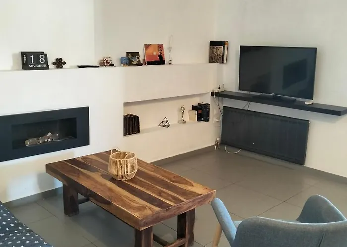 Minimal Flat In Kalithea